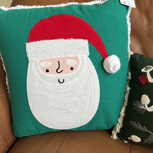 Place & Time Wonderland pillow collections, 3 pieces set total price is $140 - Picture 2 of 13